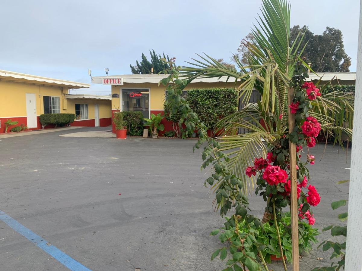 Ventura Beach House Motel Esterno foto